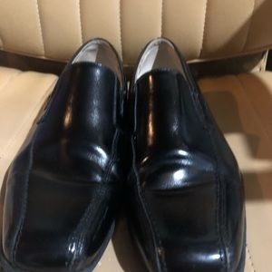Kids dress shoes